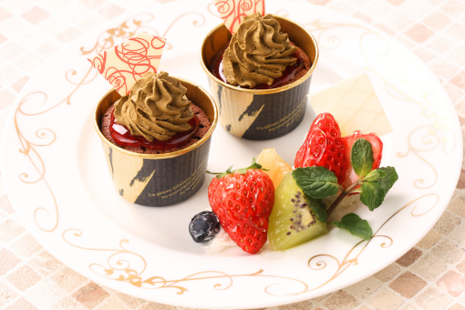 <p>ショコラ・テ・ノワール・プチガトー</p>