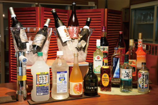 <p>ドリンクインクルーシブ（アルコール・ソフトドリンク飲み放題）</p>