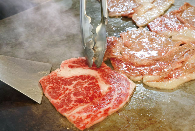 <p>静岡ブランド牛の鉄板焼き</p>